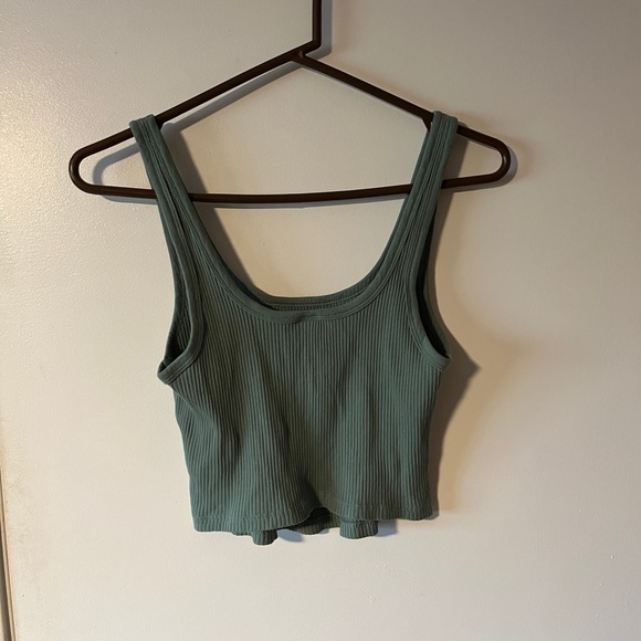 L Old Navy Crop Tank Top - Picture 2 of 2